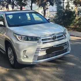 Toyota Highlander 2015