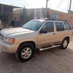 Nissan Pathfinder 2002