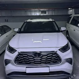 Toyota Highlander 2020