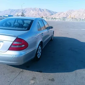 Mercedes-Benz E320 2003