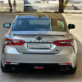 Toyota Camry 2023