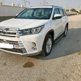 Toyota Highlander 2019