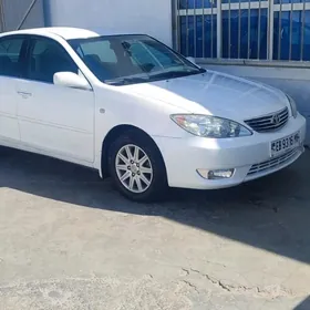 Toyota Camry 2004