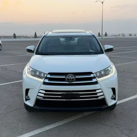 Toyota Highlander 2019