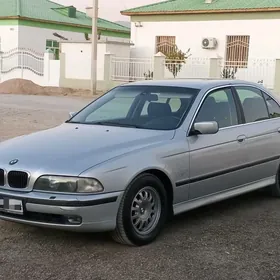 BMW E39 2000