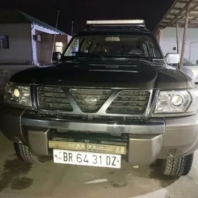 Nissan Patrol 2000