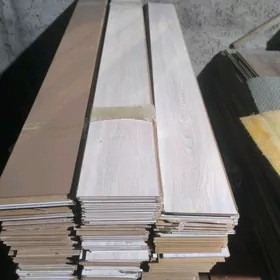 LAMINAT-PARKET GALYÑ