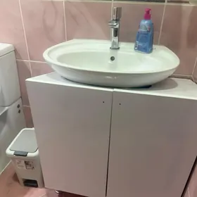 раковина с тумбой