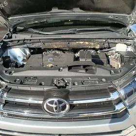 Toyota Highlander 2017