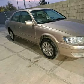 Toyota Camry 2000