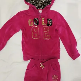 спортивные костюмы, пижамы