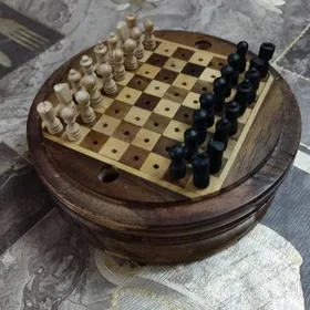 Дорожные шахматы.