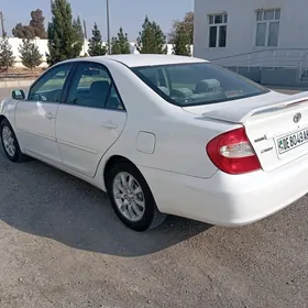 Toyota Camry 2004