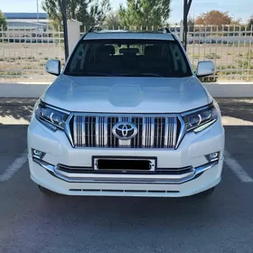 Toyota Land Cruiser Prado 2022