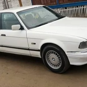 BMW 730 1990