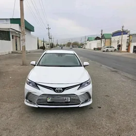 Toyota Camry 2020