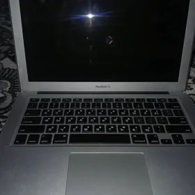 Apple macBook Air