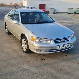 Toyota Camry 2000