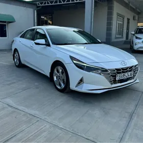 Hyundai Elantra 2021