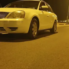 Ford Five Hundred 2005