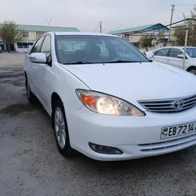 Toyota Camry 2004
