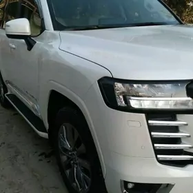 Toyota Land Cruiser 2024