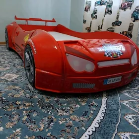  krowat. Кровать машина 