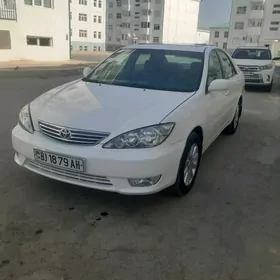 Toyota Camry 2004