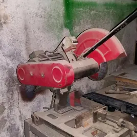 Demir kesýän stanok