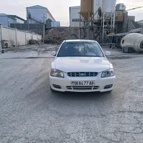Hyundai Accent 2001