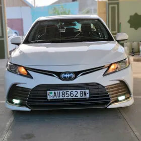 Toyota Camry 2020