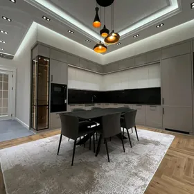 4 KOM 14 TAPGYR EWRO  ELITKA