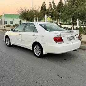 Toyota Camry 2004