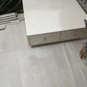 Журнальный стол