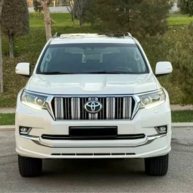 Toyota Land Cruiser Prado 2022