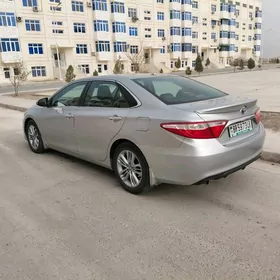 Toyota Camry 2017