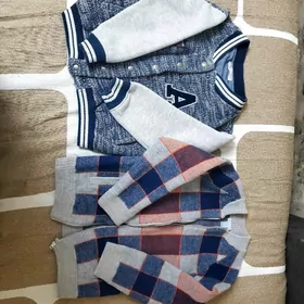 Верхняя одежда (кофточки).