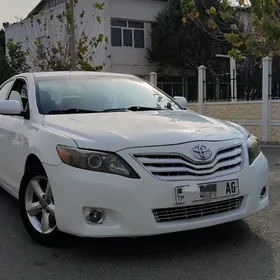 Toyota Camry 2010