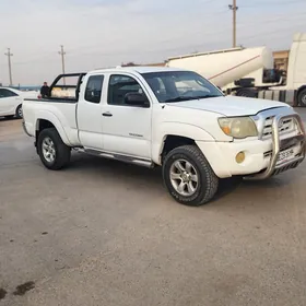 Toyota Tacoma 2010