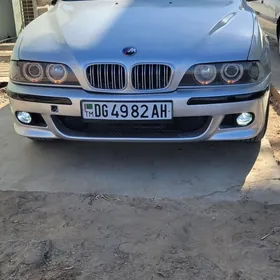BMW E39 2001