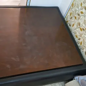 журнальный столик