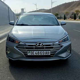 Hyundai Elantra 2020