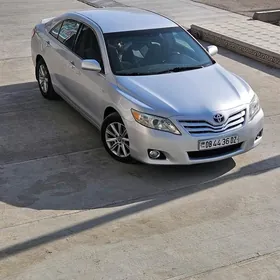 Toyota Camry 2011
