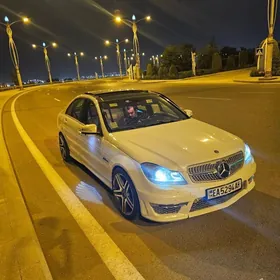 Mercedes-Benz C350 2012