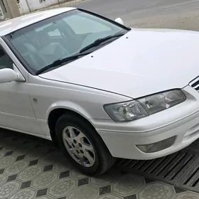 Toyota Camry 2001