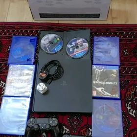 PLAYSTATION 4 