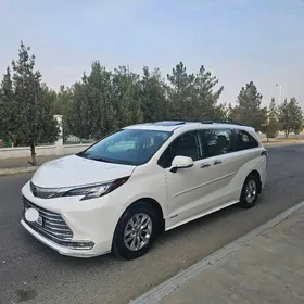 Toyota Sienna 2021