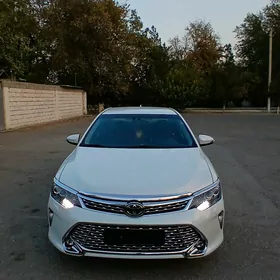 Toyota Camry 2016