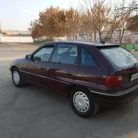 Opel Antara 1992