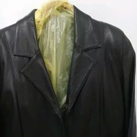 Кожаная куртка женская